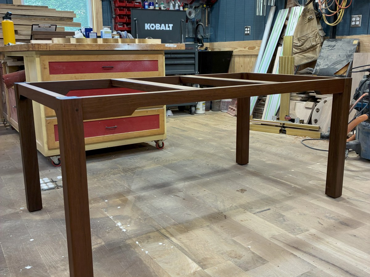 Custom Ipe Outdoor Table Designed for&nbsp;Comfort